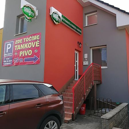 Restaurace A Penzion U Jessyho Perna Exterior photo